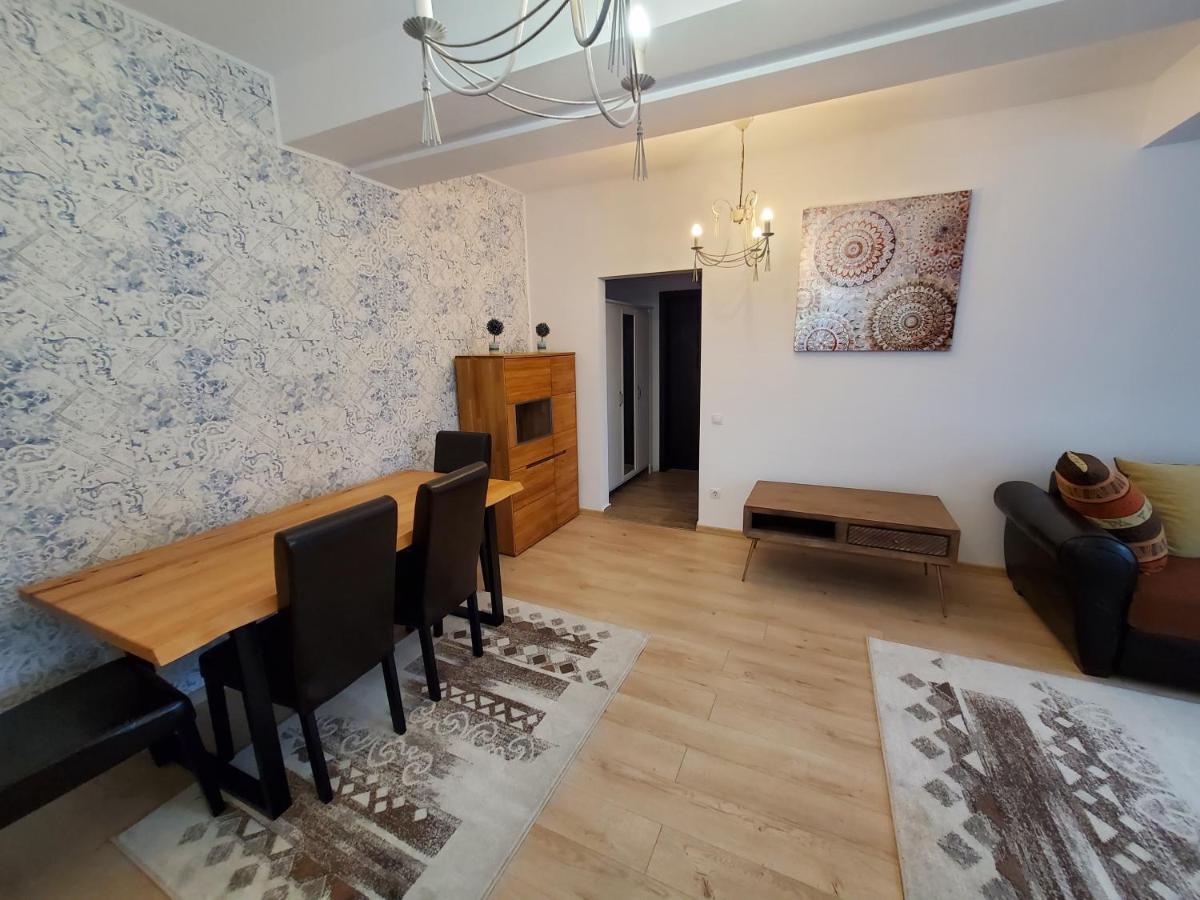 Morii Lake Apartment Bukarest Exteriör bild