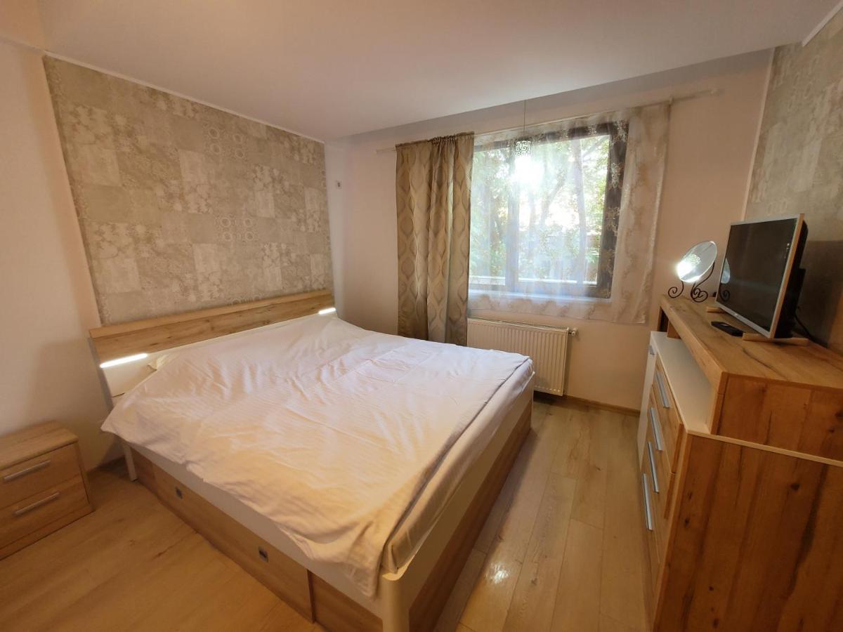 Morii Lake Apartment Bukarest Exteriör bild
