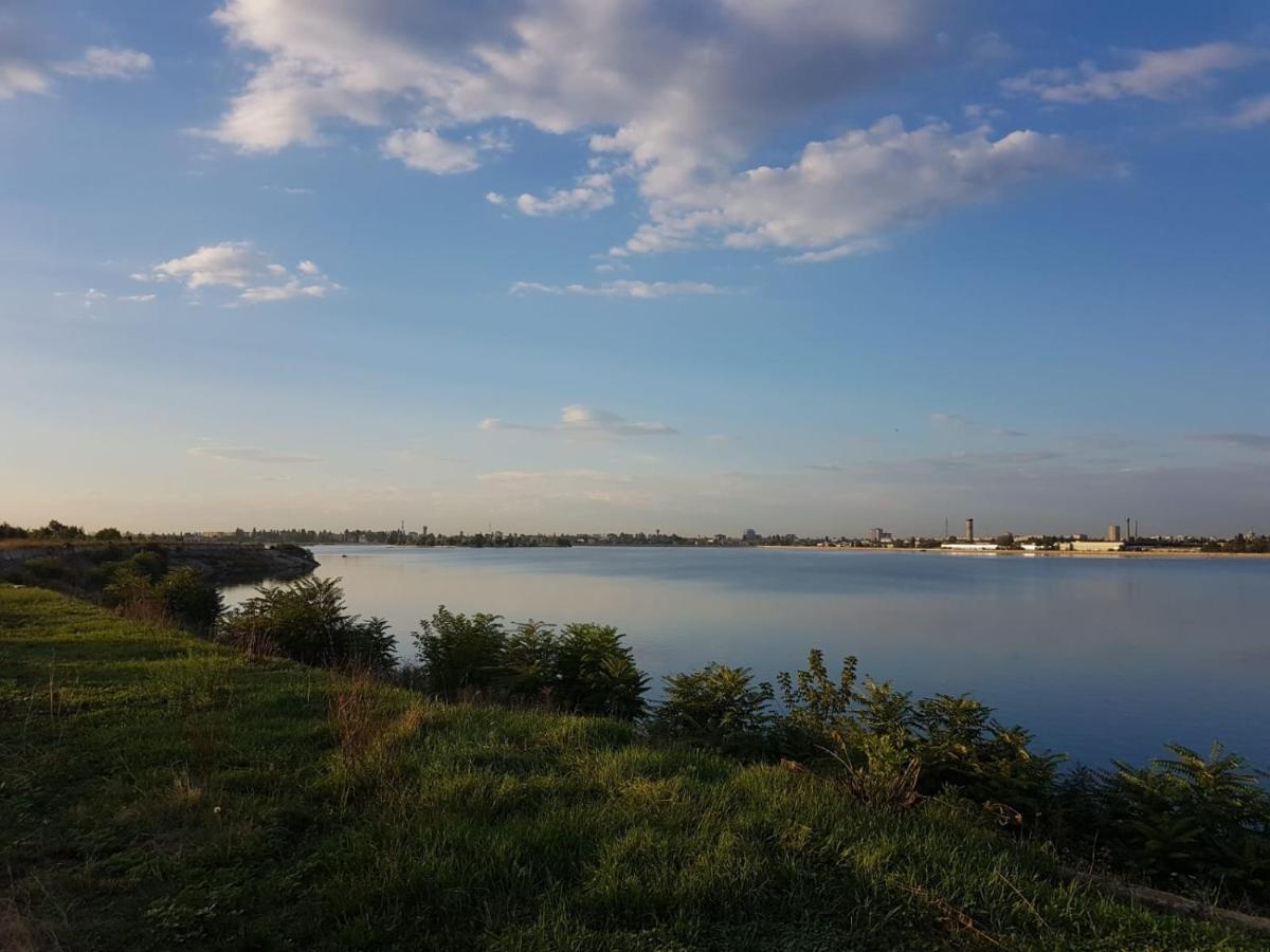 Morii Lake Apartment Bukarest Exteriör bild